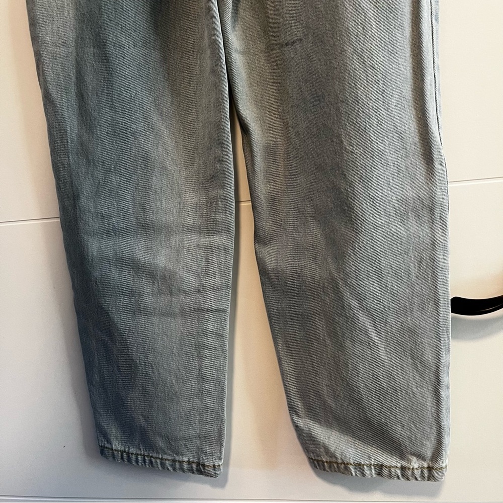 Missguided | NWT Riot High Rise Mom Jeans - Picture 10 of 13